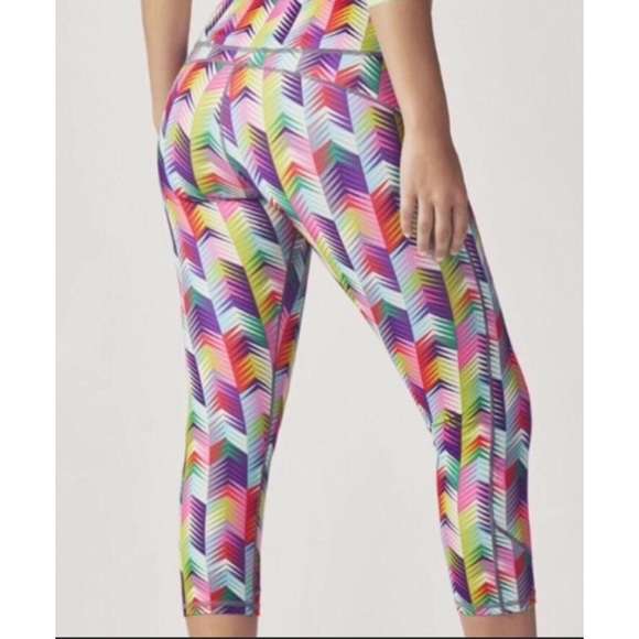 FABLETICS RAINBOW CHEVRON CAPRIS LEGGINGS - Picture 2 of 8
